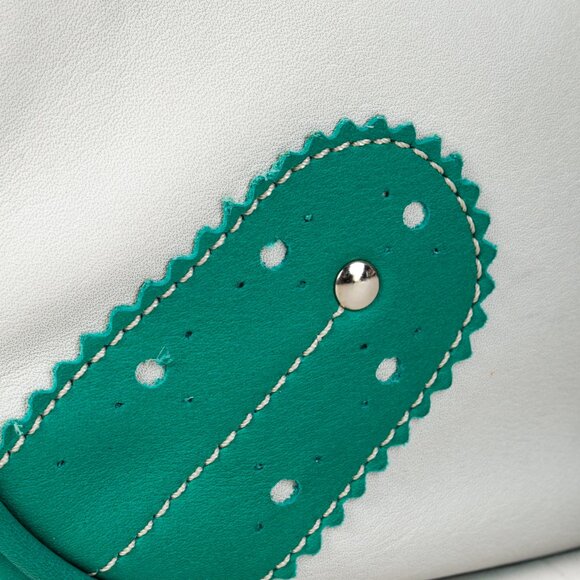 Burberry Shades of Green Vintage Brogue Hobo Shoulder Bag - Picture 8 of 14